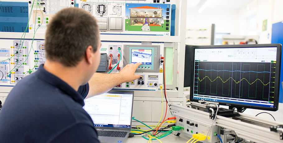 Jobs for shop electronics engineers